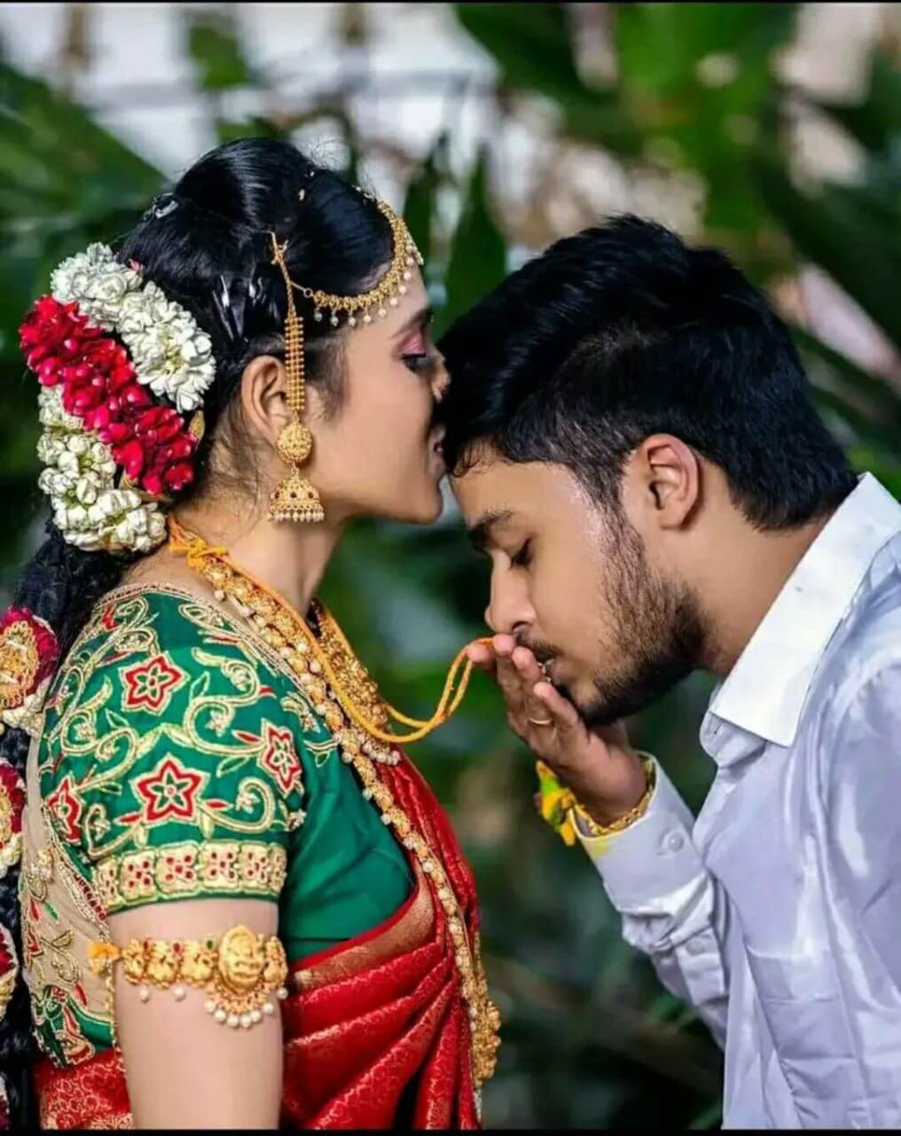 candid wedding photography